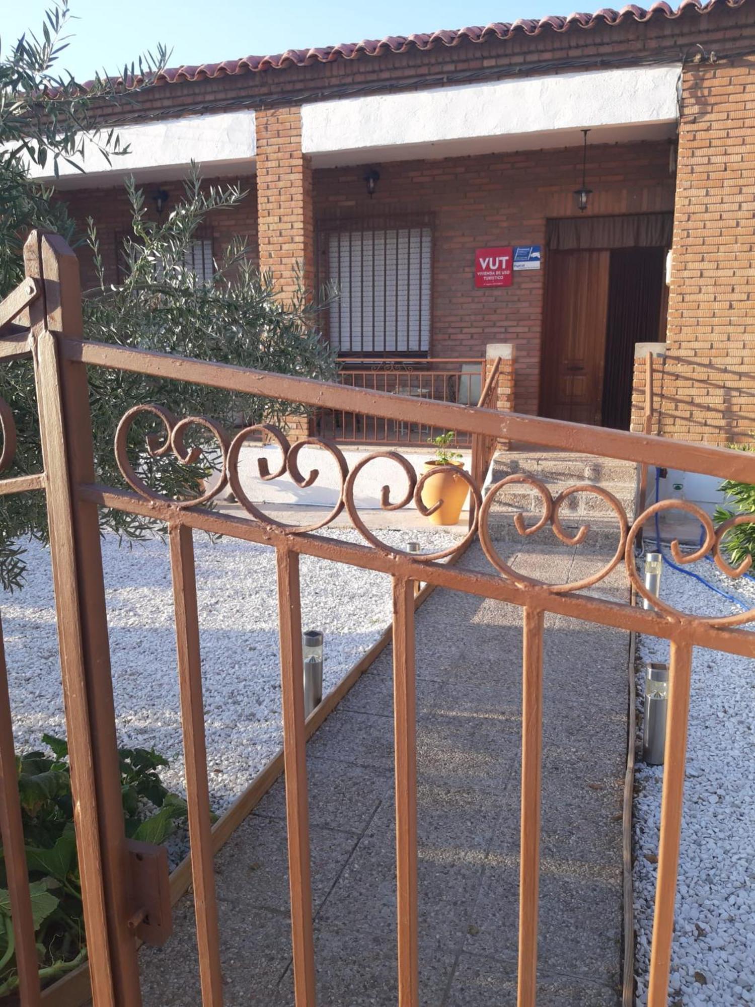 Villa Vivienda Turistica Vino Tinto Almonacid de Toledo Esterno foto